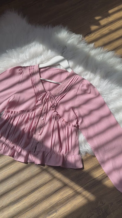 Gorgeous lace detailed linen tops