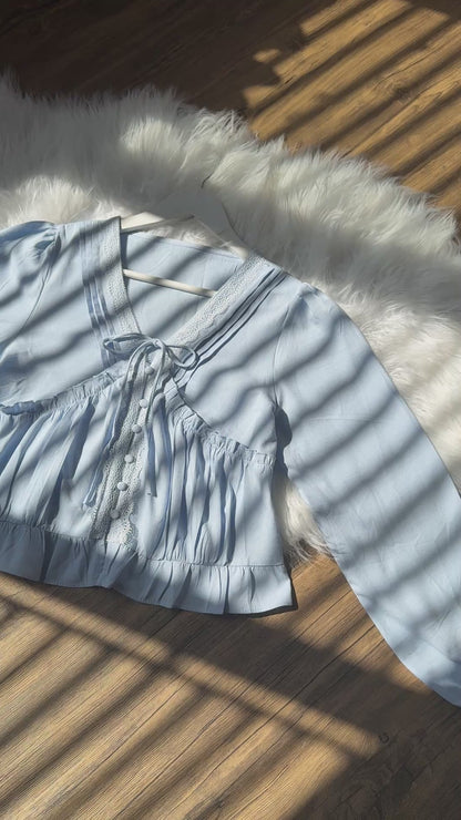 Gorgeous lace detailed linen tops