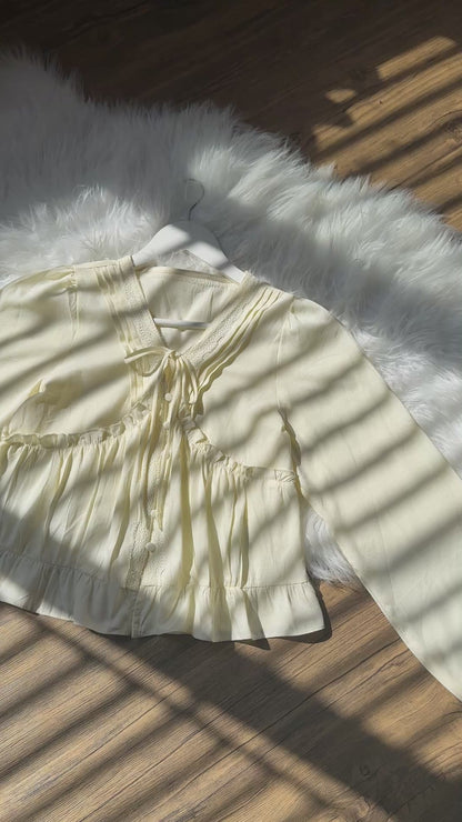 Gorgeous lace detailed linen tops