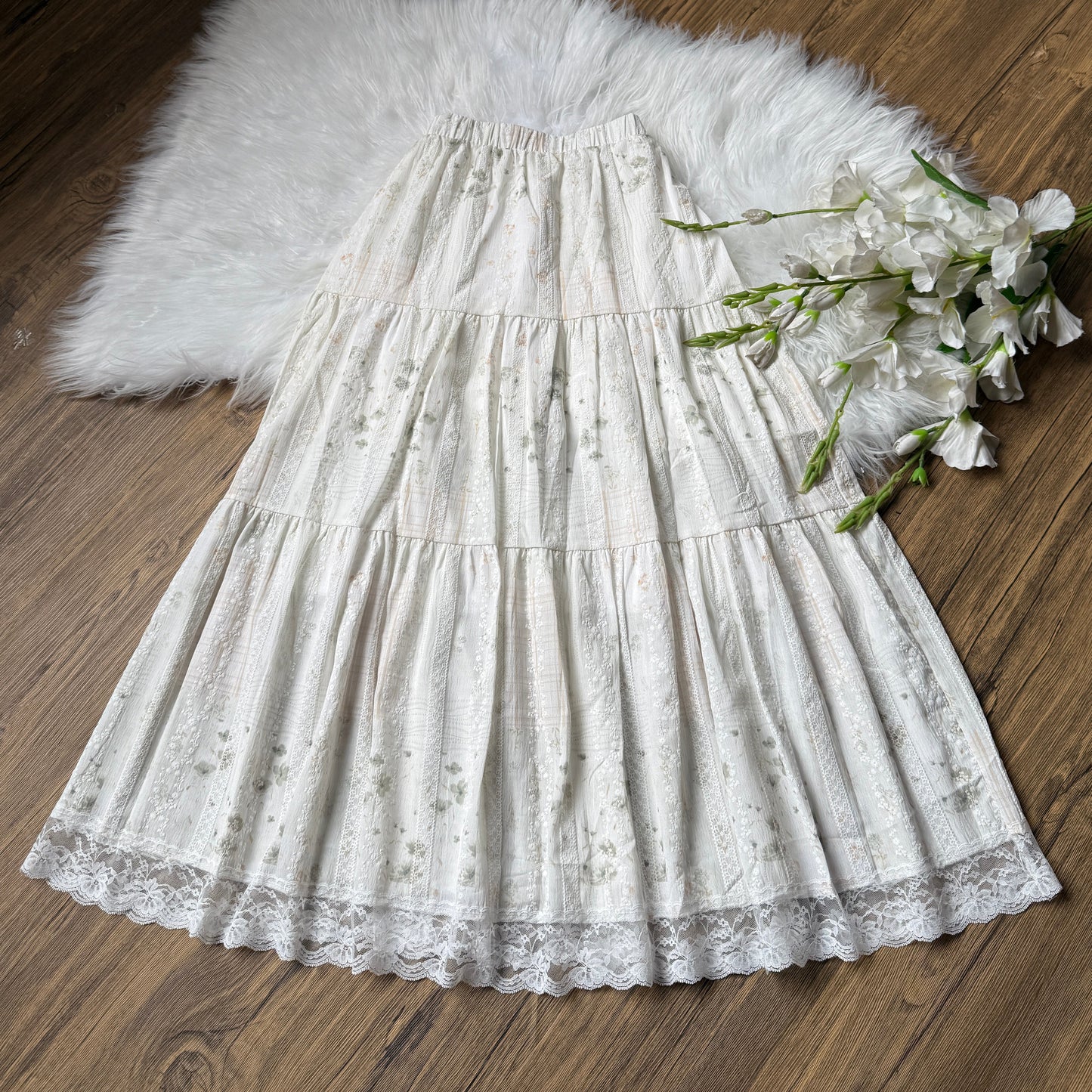 Gorgeous floral lace detailed skirts