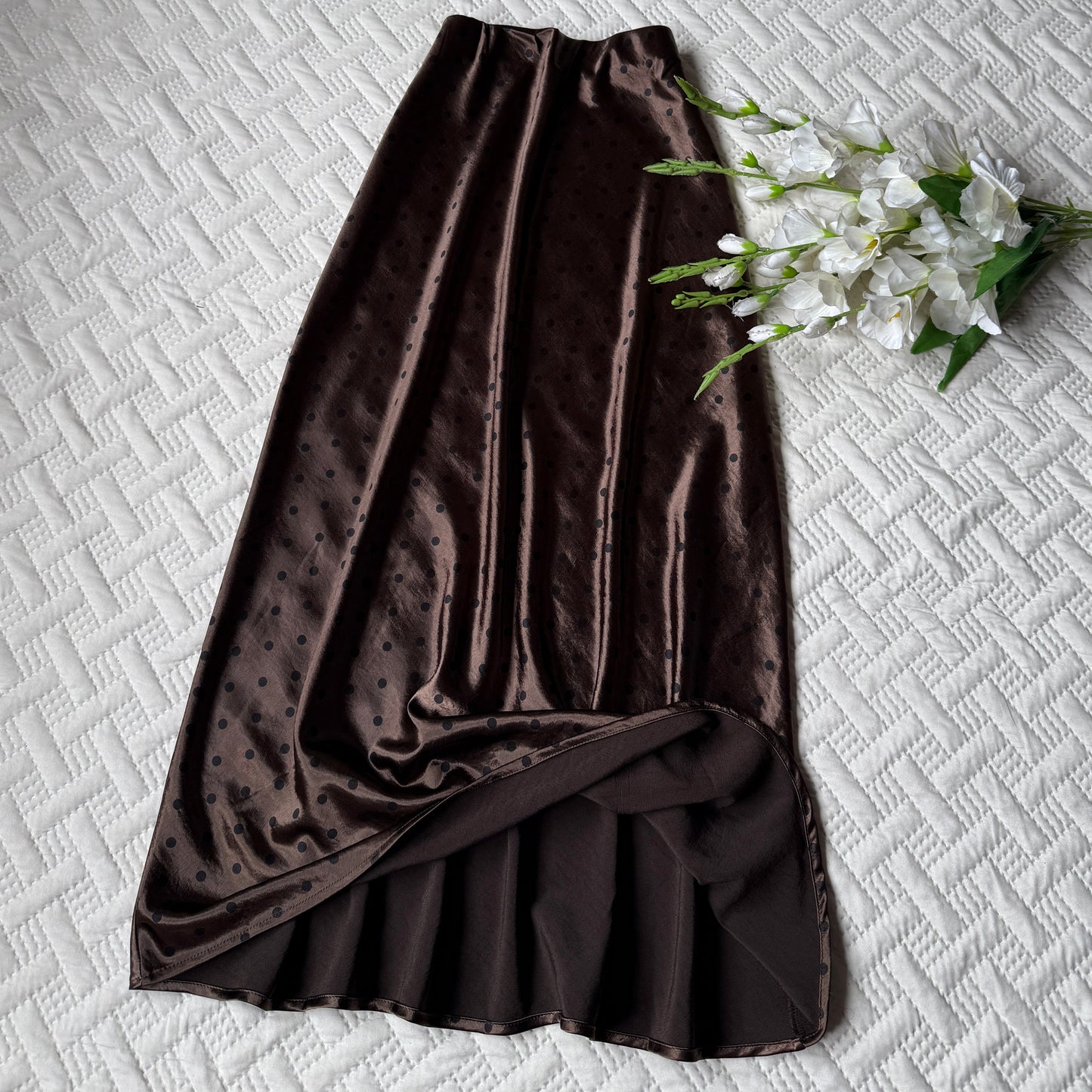 Gorgeous high waist polka dots satin skirts