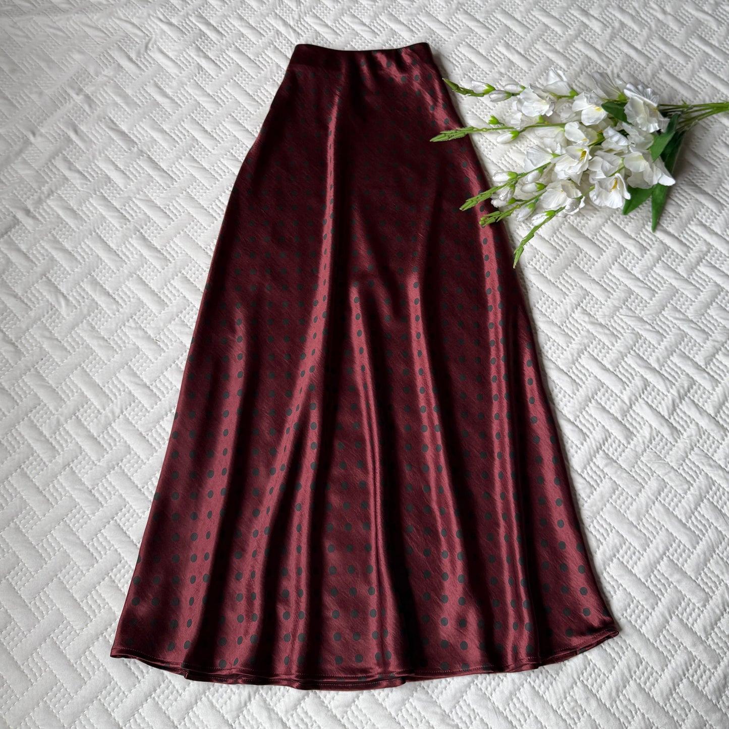 Gorgeous high waist polka dots satin skirts