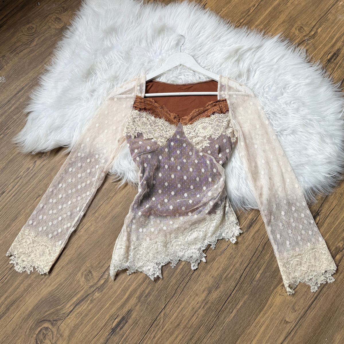 Gorgeous Lace Mesh Sweetheart Neck Top