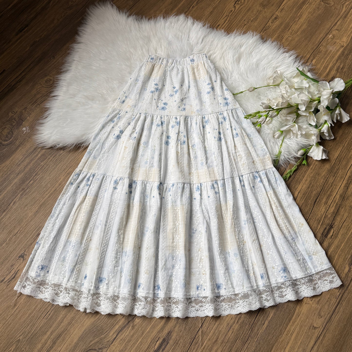 Gorgeous floral lace detailed skirts