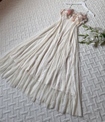 Dreamy lace detailed dress