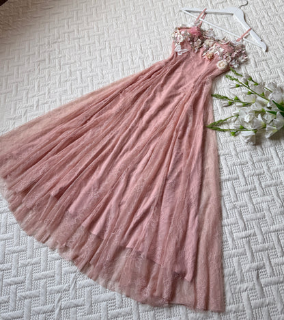 Dreamy lace detailed dress